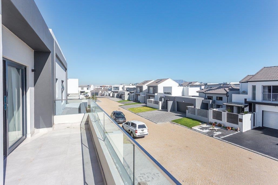 3 Bedroom Property for Sale in Sandown Western Cape